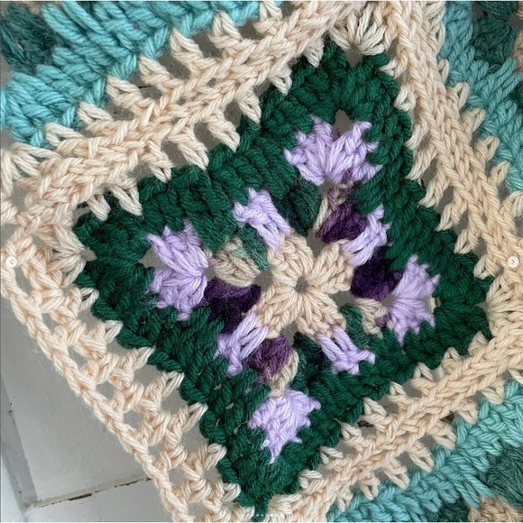 Vintage Granny Square Crochet Afghan Lap Blanket Small Throw Topper Baby Crib - Picture 6 of 8